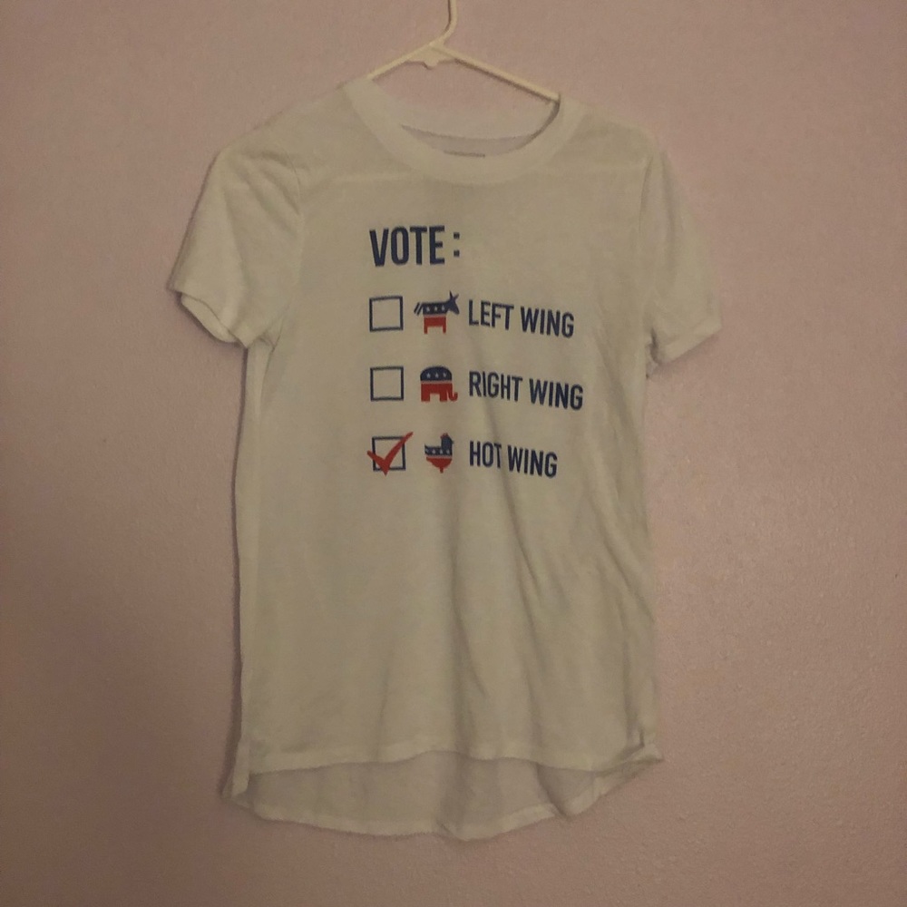 TRENDY T-SHIRT
